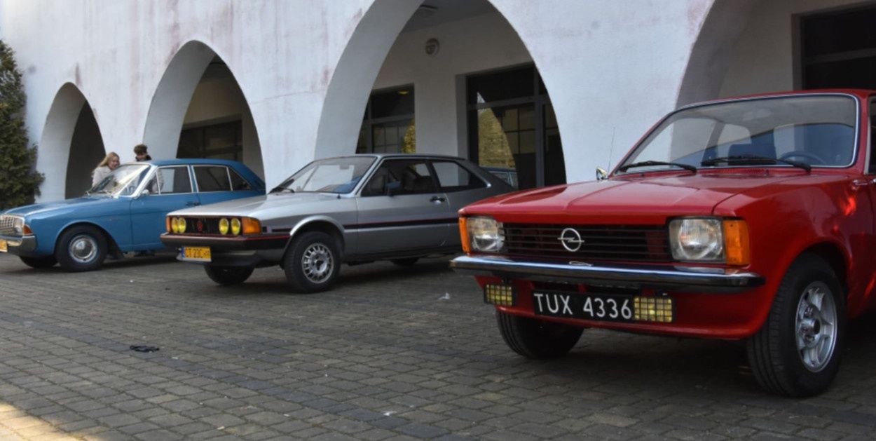 Toruń: Parada samochodów i święto motoryzacji. Jubileusz toruńskiej "Samochodówki"