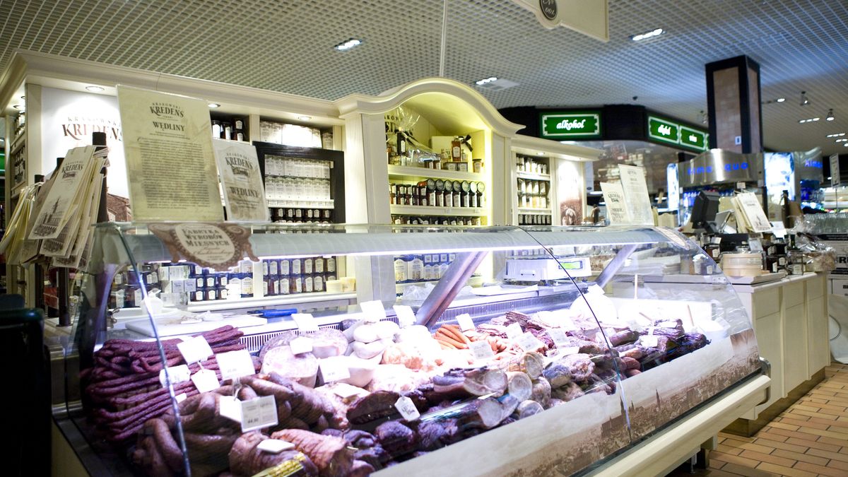 Delikatesy Alma
Warszawa, 08.11.2008. Delikatesy Alma
(pp/awol)
PAP/Pawe� Paw�owski
PAP/Pawe� Paw�owski
Alma, artyku�y, delikatesy, handel, krakowski, kredens, produkty, sklep, spo�ywcze