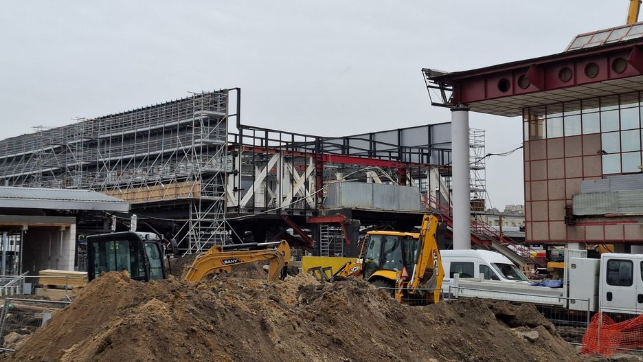 Nowy dworzec PKP w Częstochowie rośnie w oczach. Co dzieje się na budowie?