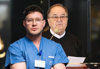 "Szlag mnie trafia". Ginekolog skomentował wystąpienie o. Rydzyka