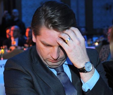 "Tomasz Lis na żywo": Coś niepokojącego dzieje się z dziennikarzem? Tomasz Lis ma coraz gorszą prasę!