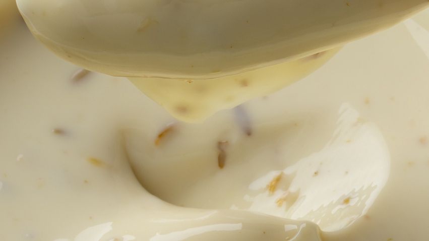 Może powodować zakrzepicę