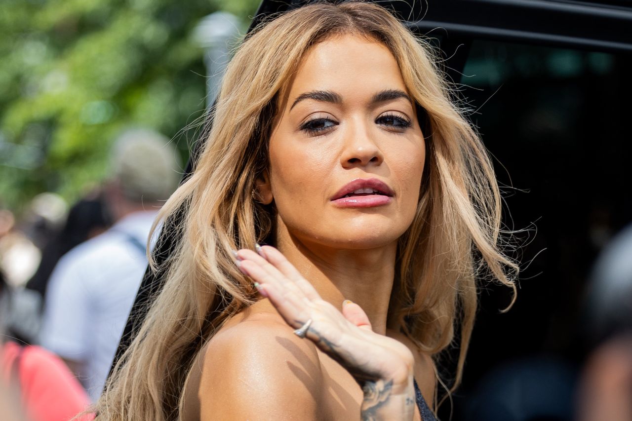 Rita Ora pojawiła się na pokazie Michaela Korsa 