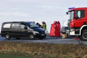 Samochód stanął w płomieniach. Zginęło sześć osób