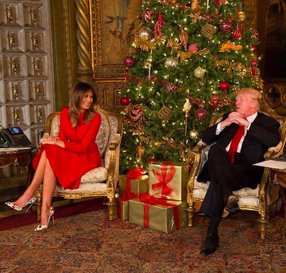Melania Trump i Donald Trump śledzą trasę świętego Mikołaja (Santa Tracker)