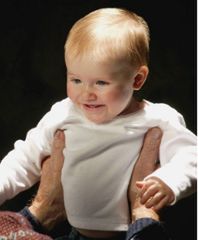 Dzieci są bezpieczniejsze, gdy prowadzi dziadek