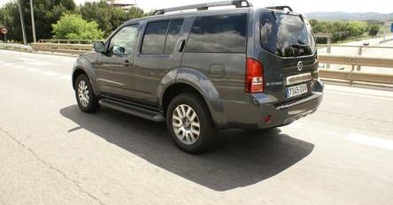 Nissan Pathfinder i Navara: Męskie samochody