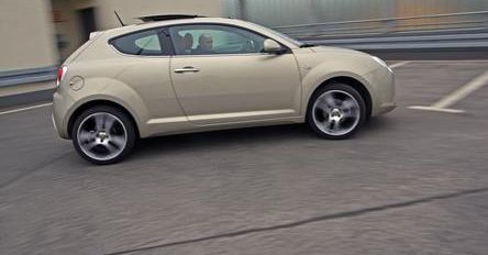 Test: Alfa Romeo MiTo 1.4 - Mała ślicznotka