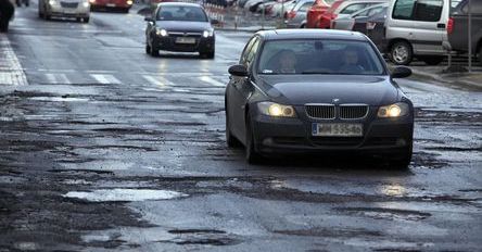 Uwaga na dziury, czyli poradnik slalomisty