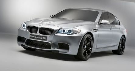 BMW M5: na cztery koła