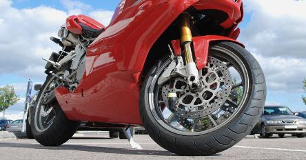 Jak kupić opony do motocykla?