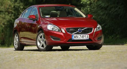 Test: Volvo S60 - Nauczy cię jeździć