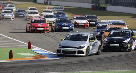 Polak zwycięzcą wyścigu Scirocco R-Cup