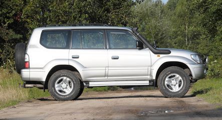 Toyota Land Cruiser 90 - przyjaciel podróżnika