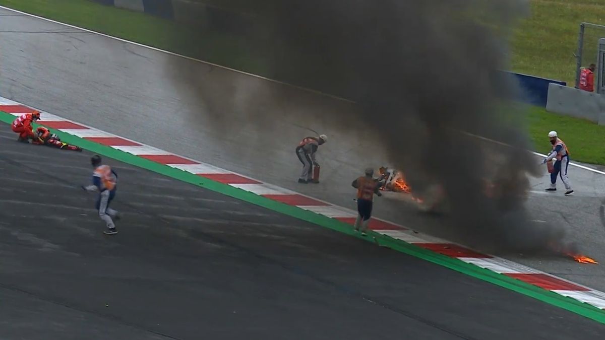 Zdjęcie okładkowe artykułu: Twitter / MotoGP / Na zdjęciu: wypadek w GP Styrii