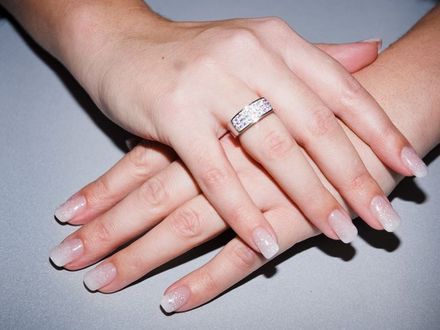 Ślubny manicure - trendy na rok 2013