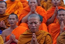 Zatrudnili mnichów, by powstrzymać samobójstwa