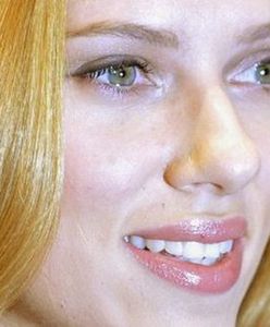 Scarlett Johansson: naga i bezbronna