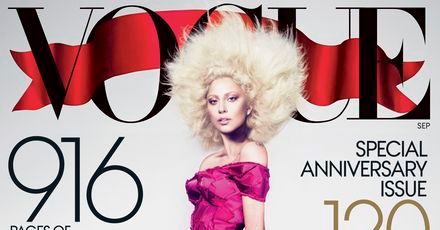 Vogue: 120 lat największego magazynu o modzie