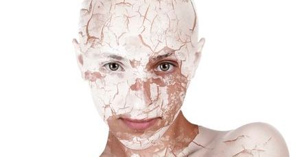 Cera sucha – pielęgnacja i makijaż