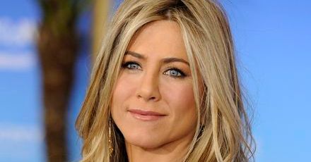 Jennifer Aniston w kontakcie z byłymi