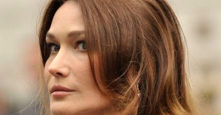 Carla Bruni pozwała "Galę" za publikację jej zdjęć w ciąży