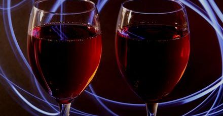 Czerwone wino zmniejsza ryzyko raka piersi