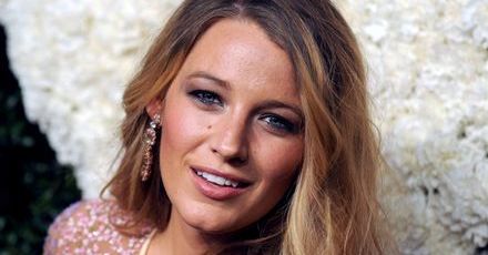 "Wiek Adaline": nowe plakaty z nieśmiertelną Blake Lively