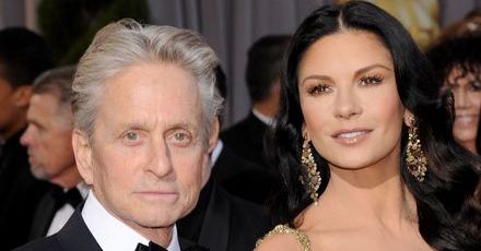 Catherine Zeta-Jones i Michael Douglas są pogodzeni i silni
