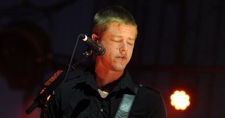 Wokalista Interpol aktorem