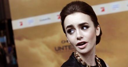 Tata przestrzega Lily Collins przed sławą