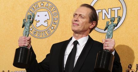Steve Buscemi uważa, że nie ma sensu patrzeć wstecz