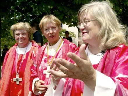 Jak żyją katolickie kobiety-księża?