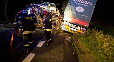 Trzy ofiary śmiertelne zderzenia ciężarówki i autokaru