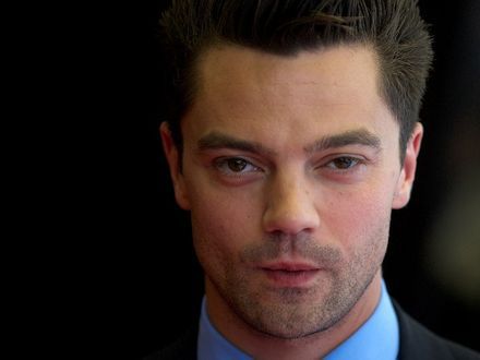 Dominic Cooper ma szansę zagrać Freddiego Mercury'ego