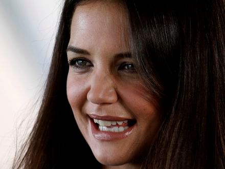 Katie Holmes wrzeszczy na... szopy