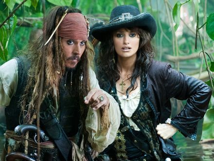 Johnny Depp rozbraja Penélope Cruz