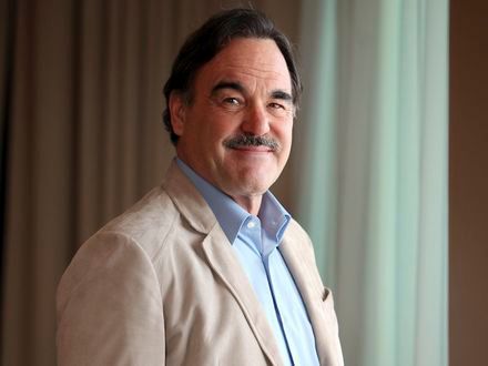 Oliver Stone obraża i przeprasza