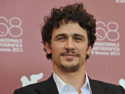 James Franco miesza z błotem hit "Zmierzch"