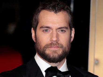 Henry Cavill walczy z terrorystami