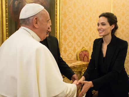 Angelina Jolie u papieża Franciszka