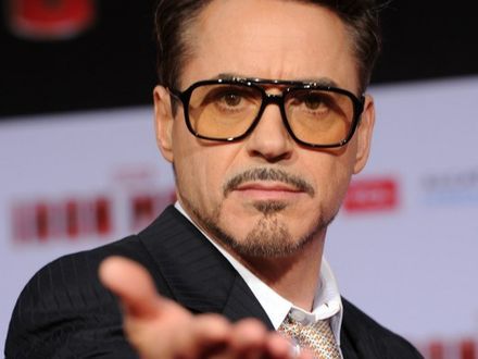 Robert Downey Jr. broni Roberta Duvalla