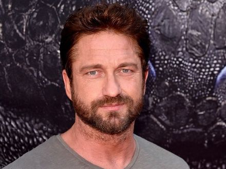 Gerard Butler zbiera ekipę