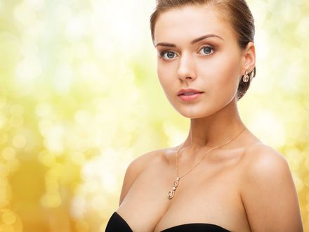 Perfekcyjny dekolt na karnawał