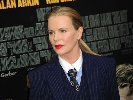 Kim Basinger przeprasza za klapy
