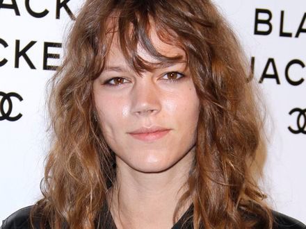 Freja Beha – nowa twarz RESERVED