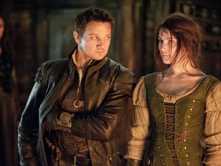 Jeremy Renner zauroczony Gemmą Arterton