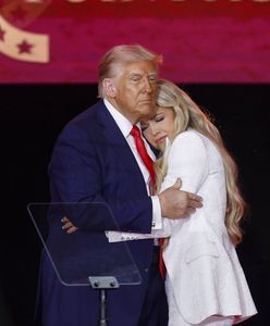 "Męczennik za wolność". Trump odznacza Kirka prezydenckim medalem