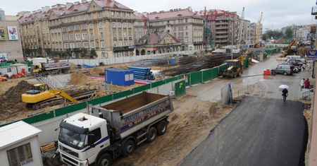 Budowa II linii metra. Czekają na opinie ekspertów