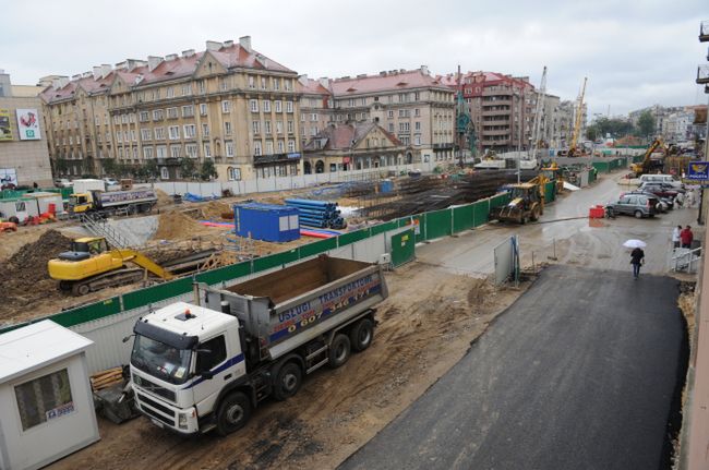 Budowa II linii metra. Czekają na opinie ekspertów